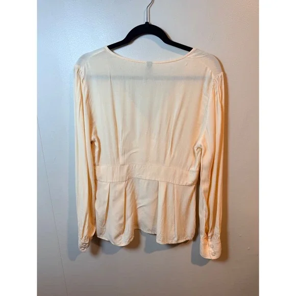 YAS Cream V Neck Button‎ Cottage Peplum Blouse Long Sleeve Women's Size Large - Picture 7 of 8